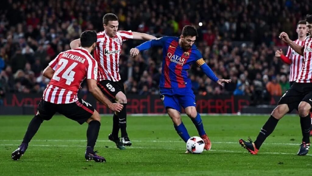 Bay ghế trong bóng đá là gì? Nguyên nhân bay ghế là gì?