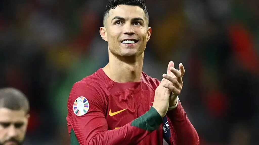Tiểu sử Ronaldo? Những điều cần biết về siêu sao CR7