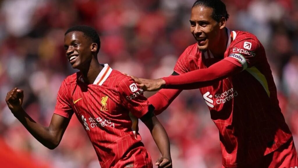 Điểm danh Top 10 cầu thủ đá hay nhất thế giới hiện nay